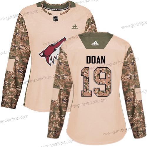 Adidas Frauen Arizona Coyotes #19 Shane Doan Authentisch 2017 Veterans Day Strickerei NHL Trikots – Tarnfarbe