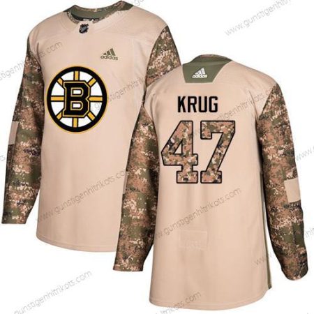 Adidas Herren Boston Bruins #47 Torey Krug Authentisch 2017 Veterans Day Strickerei NHL Trikots – Tarnfarbe