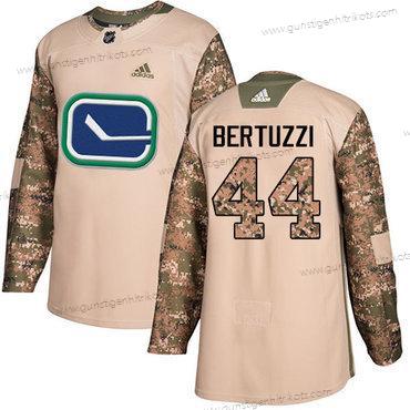 Adidas Herren Vancouver Canucks #44 Todd Bertuzzi Authentisch 2017 Veterans Day Strickerei NHL Trikots – Tarnfarbe