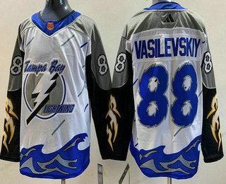 Herren Tampa Bay Lightning #88 Andrei Vasilevskiy 2022 Rückseite Retro Authentisch Trikots – Weiß